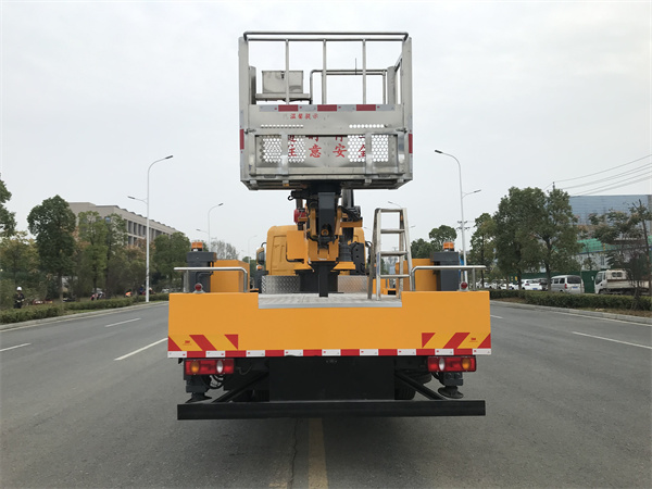 東風(fēng)天錦32米直臂高空作業(yè)車
