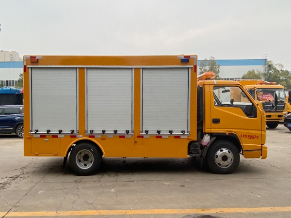 江鈴藍(lán)牌卷簾門(mén)救險(xiǎn)車(chē)